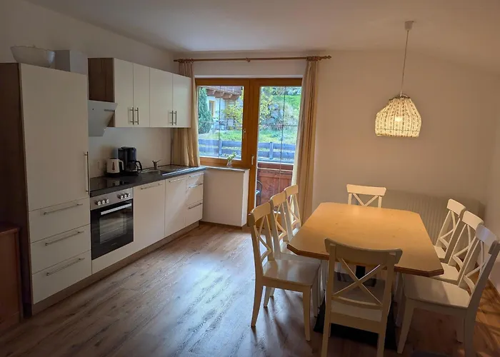 Neustift Near Stubai Lift Апартаменты Нойштифт-им-Штубайталь